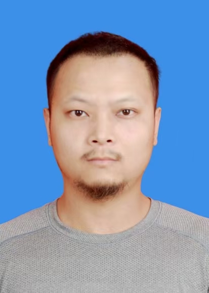 盛凌云