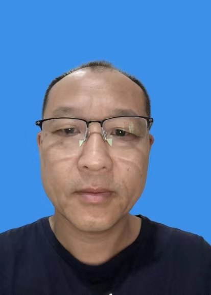 秦小华