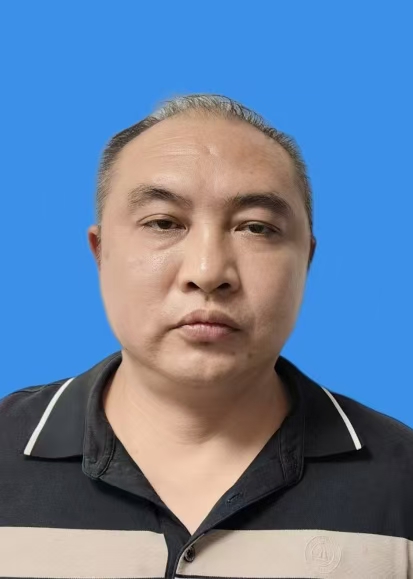 罗平