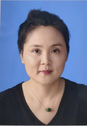 胡月