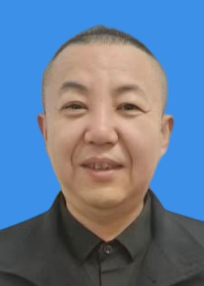 芦春雨
