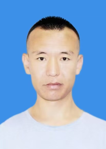 苟振华
