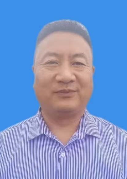 董振平