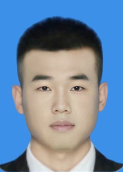 董鑫