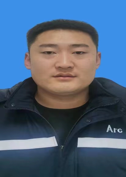 赵英健