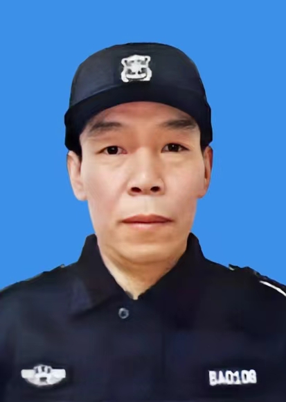 邓伟
