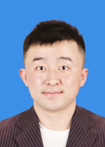 邱洋