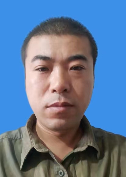 郑巍