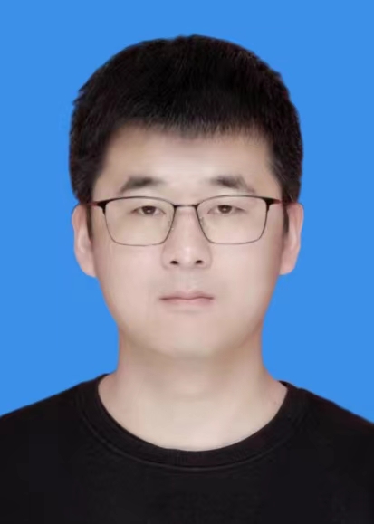 闫朋博