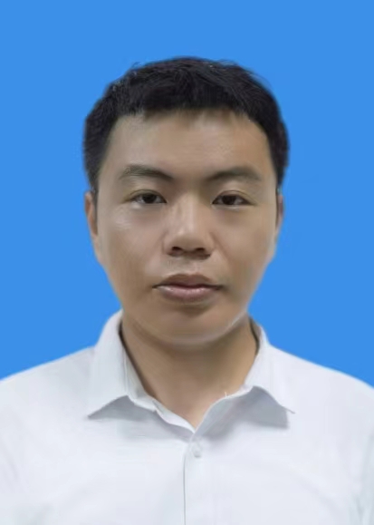 陈伟 