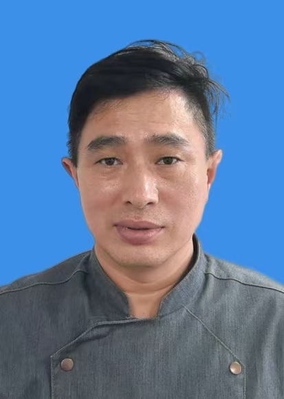 雷贵平
