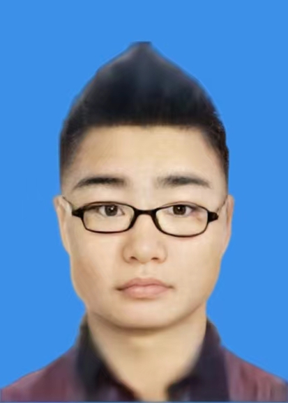 鲁玮