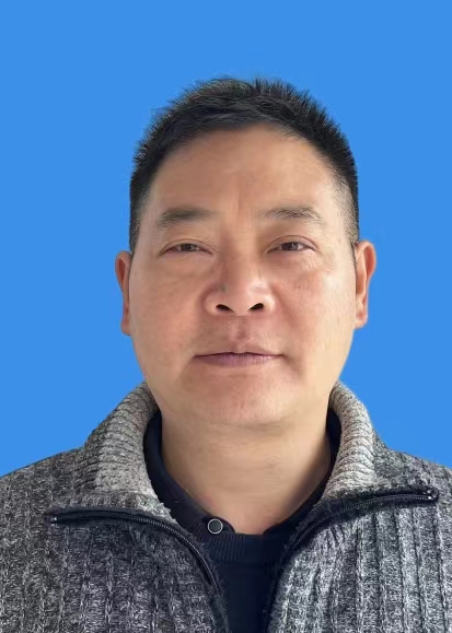 黄华君