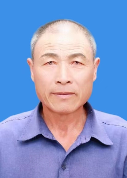 黄士义