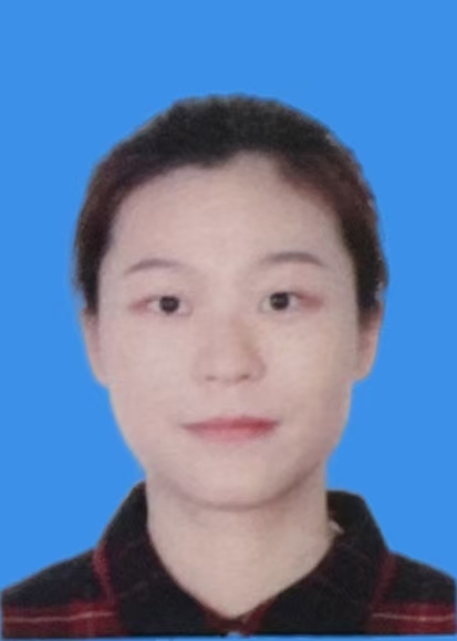 黄小芳