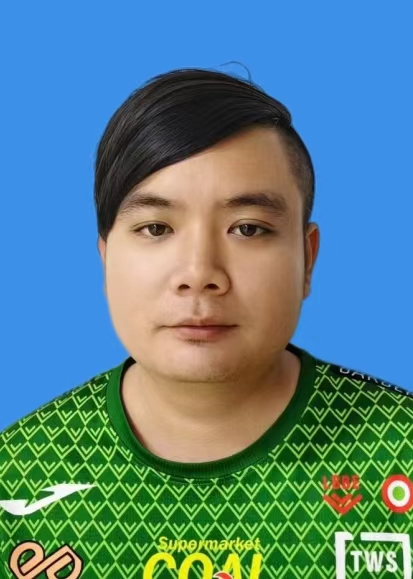 黄映华