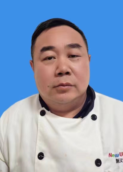 黄立春
