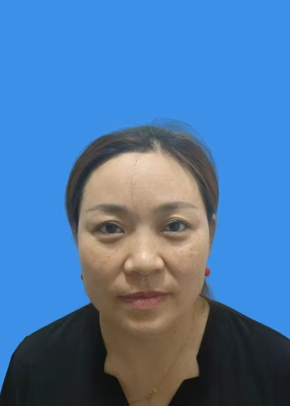 龙玲玲