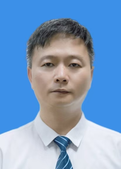 伍常峰