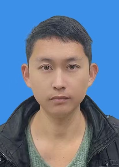 伍雄