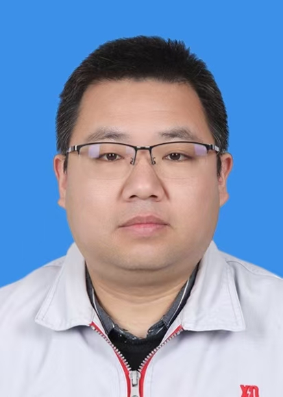 侯彦杰