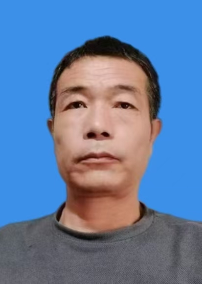 侯立福