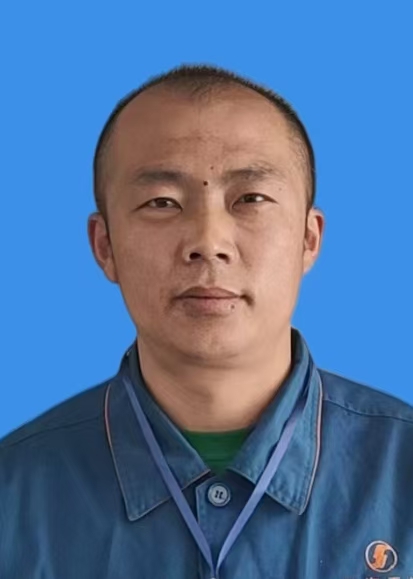 华成岩