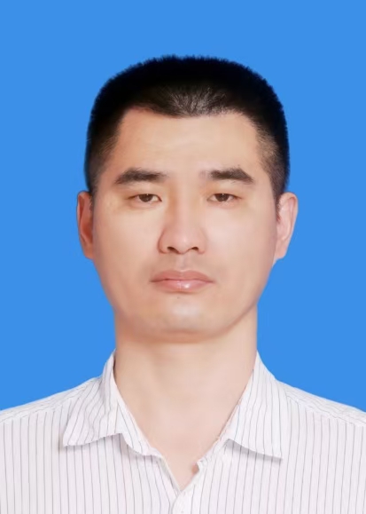 卞朝兴