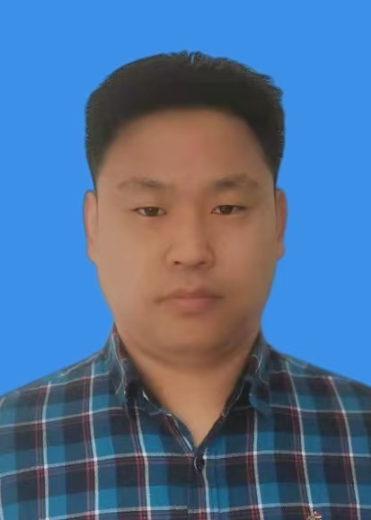张德新