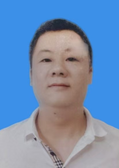 张炯彬