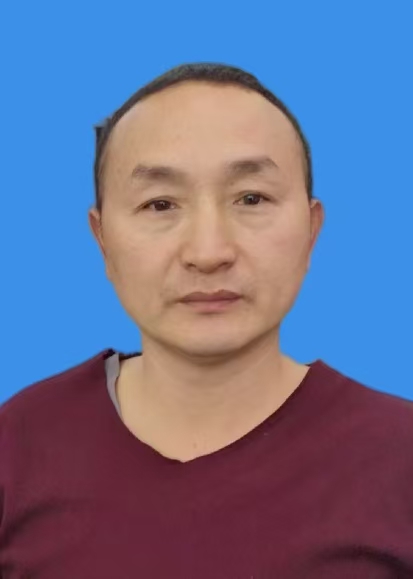 张雄伟