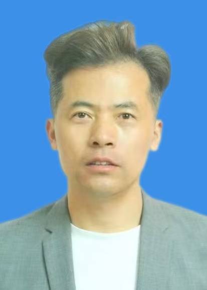 朱岳