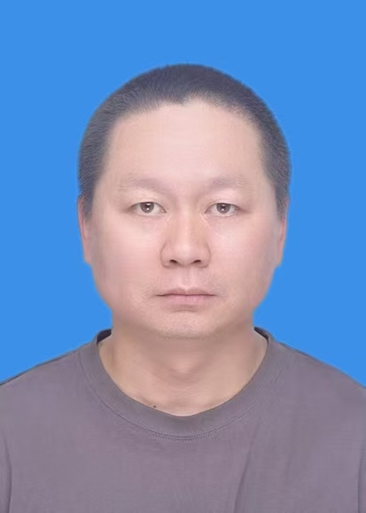 李军
