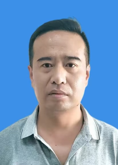 王庆格
