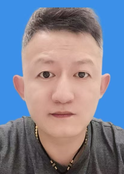 王斐
