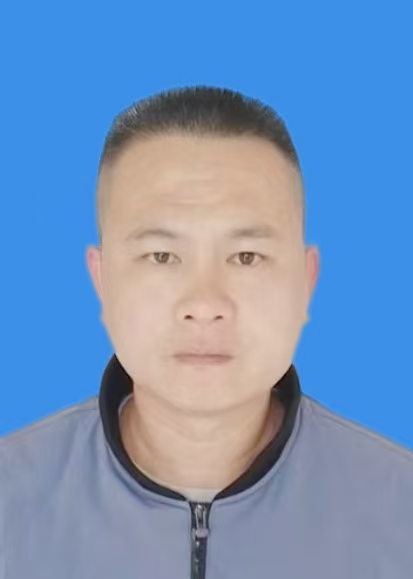马启嵘