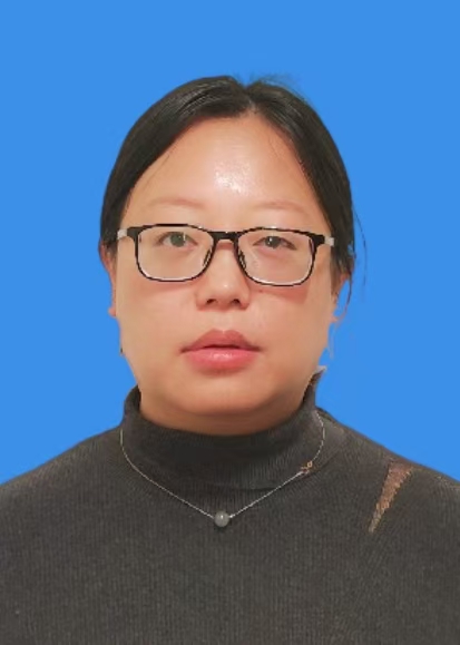 黄丽