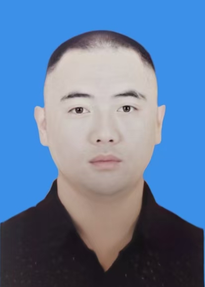 严君
