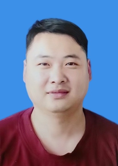 何亚男