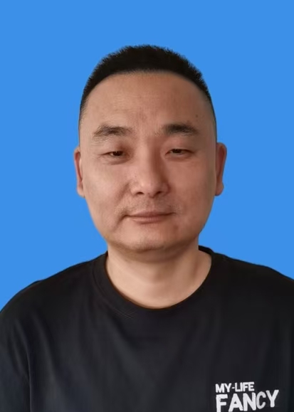 何勇