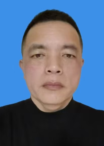 何成龙