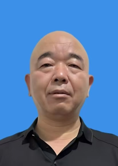 何步东