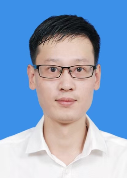 何睿