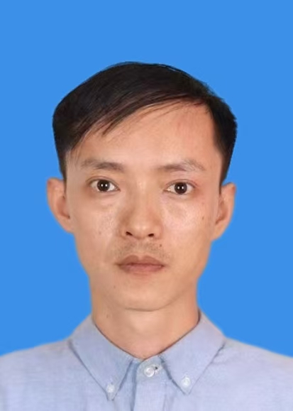 余少群