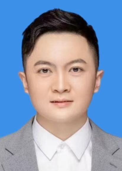余鑫