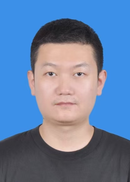侯磊