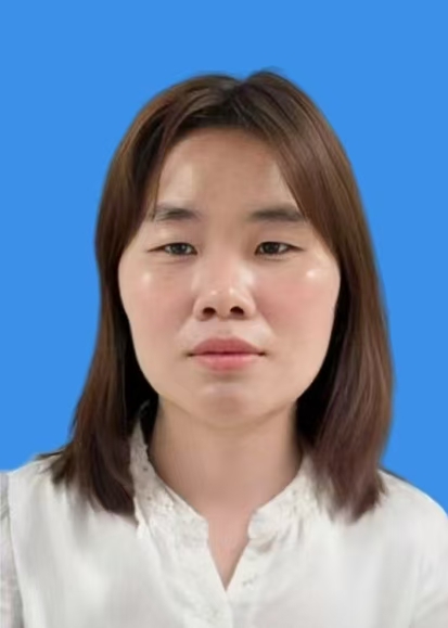 凌素钦