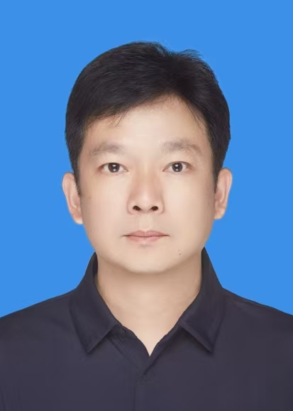 刘真