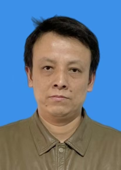 华如亮