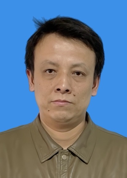 华如亮